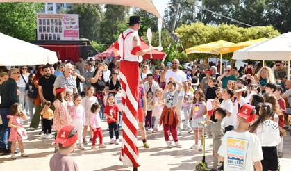 Çiğli Kitap Günleri’nde minik okurlar edebiyat ve sanatla buluştu