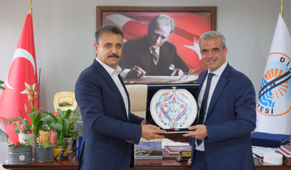 Dikili-Midilli seferleri öncesi Ege'nin iki yakası dostluk için buluştu