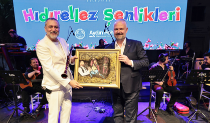 Menemen’de Hıdırellez coşkusu Hüsnü Şenlendirici ile taçlandı