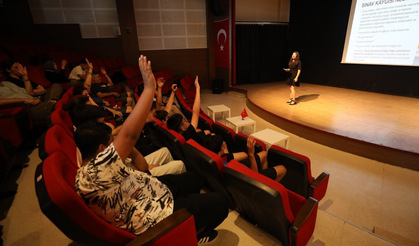 Menderes Belediyesi’nden öğrencilere sınav kaygısı eğitimi