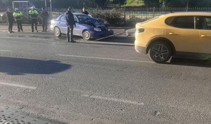 Anadolu Caddesi’nde korkutan kaza: 1 yaralı
