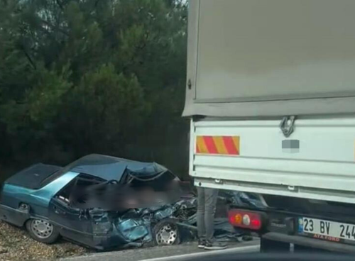 Menderes-Gümüldür Karayolu’nda feci kaza: 2 ölü, 1 yaralı