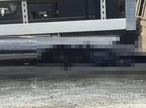 Menemen’de feci kaza: Tırın altında kalan şoför hayatını kaybetti