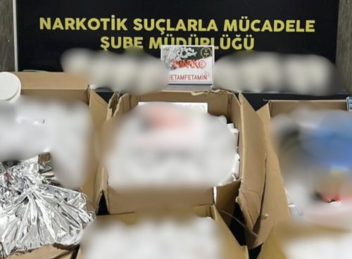 İzmir merkezli yasaklı madde operasyonu: Yüz binlerce sentetik ecza ele geçirildi