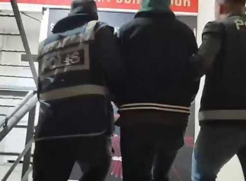 Karabağlar’da 11 yıl hapis cezası bulunan hükümlü yakalandı