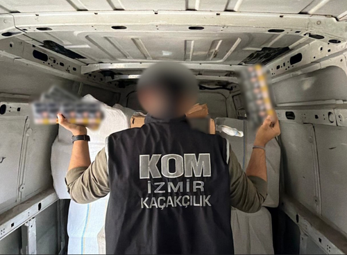 İzmir’de 4,5 milyon lira değerinde kaçak tütün operasyonu: 1 kişi tutuklandı