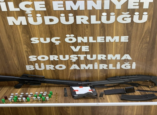 İzmir’de darp ve zorla sözleşme imzalatma iddiasında 3 gözaltı