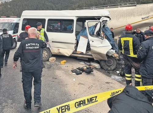 Otoyolda can pazarı yaşandı: 7 ölü 7 yaralı