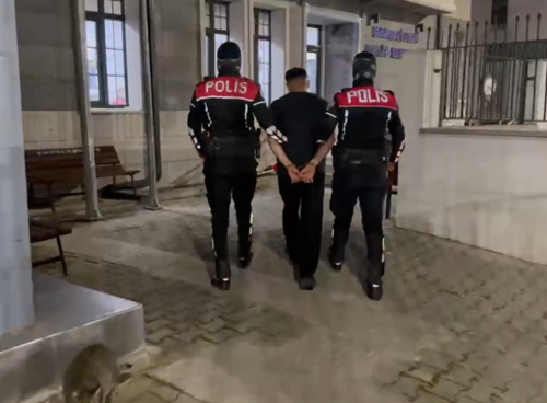 İzmir’de aranan hükümlü Yunus ekiplerinden kaçamadı