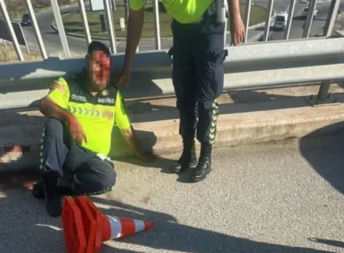 Çeşme Otoyolu’nda feci kaza! Tırın çarptığı uzman çavuş mucize eseri kurtuldu