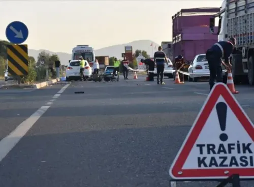 Menderes’te feci kaza: 1 ölü, 4 yaralı