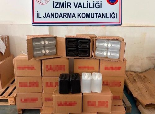 İzmir jandarmasından asayiş denetimi: Binlerce kişi sorgulandı, 1.085 litre etil alkol ele geçirildi