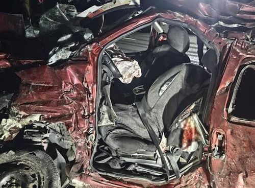 Aydın’da korkunç kaza: Tır ile hafif ticari araç çarpıştı, 3 kişi hayatını kaybetti