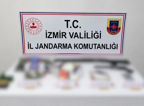 Bayındır'da uyuşturucu operasyonu: 8 şüpheli gözaltında