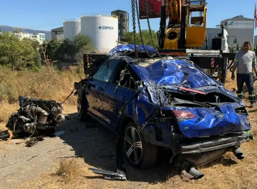 Kemalpaşa’da feci kaza: 1 kişi hayatını kaybetti