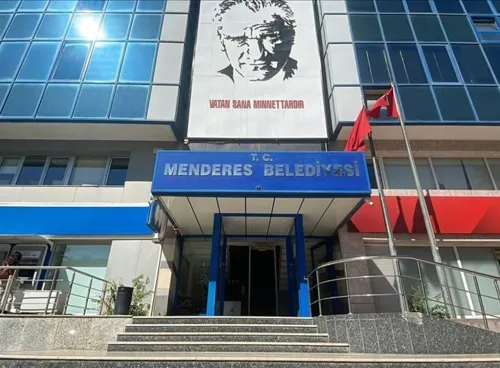 Menderes Belediyesi soruşturmasında 8 şüpheli için tutuklama talebi