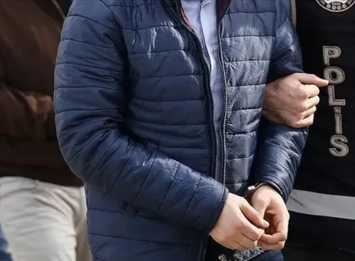 İzmir’de incir kutusundan 300 bin lira çıktı: Eğitim müfettişi tutuklandı