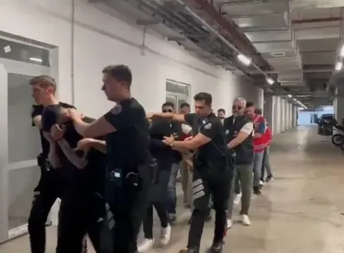 İzmir dahil 8 ilde dolandırıcılık operasyonu: 9 şüpheli tutuklandı
