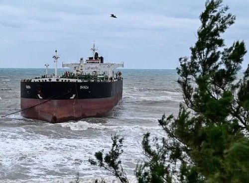 Karadeniz’de Banda gemisi karaya oturdu: 6 Türk personelin durumu açıklandı