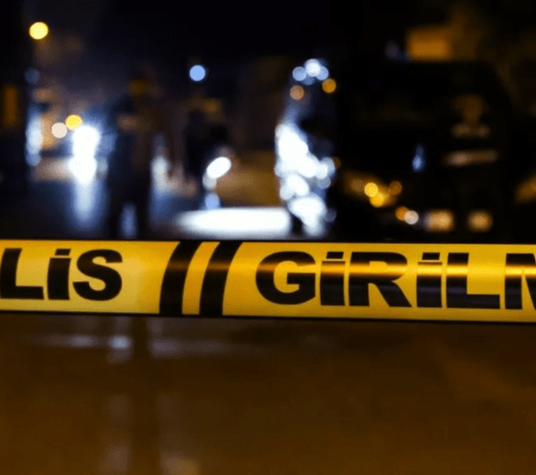 Kemalpaşa’da iki otomobil çarpıştı: 4 kişi yaralandı