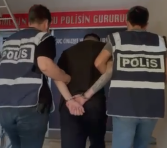 6 ilde aranan zanlı Karabağlar polisinden kaçamadı