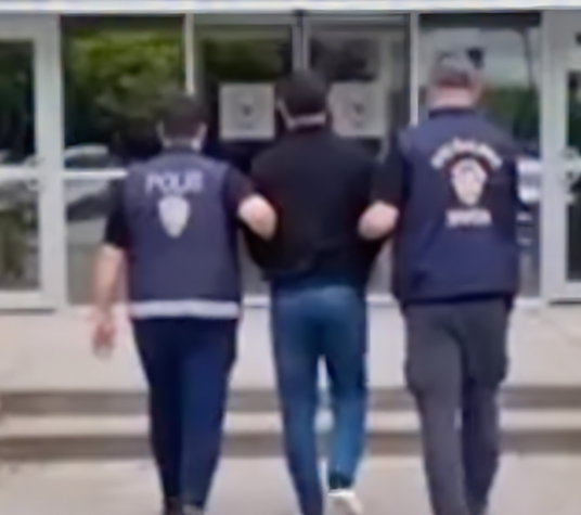 İzmir Buca’da 14 yıl hapis cezası bulunan hükümlü yakalandı