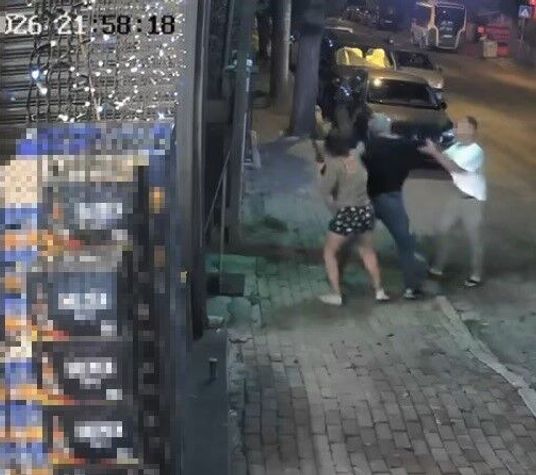 Bornova'da zabıta denetimi sonrası silahlı gerginlik: Soruşturma başlatıldı