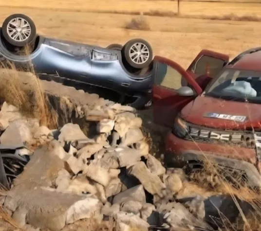 Afyonkarahisar’da feci kaza: İki otomobil çarpıştı! 2 ölü, 4 yaralı