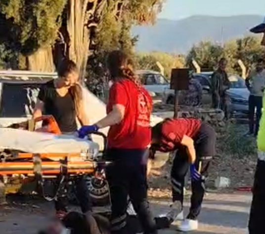 Bayındır’da kaza: Otomobil ile motosiklet çarpıştı, 2 yaralı!