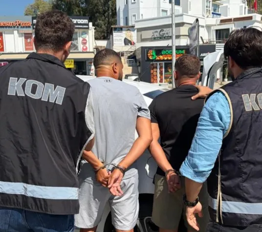 Kırmızı bültenle aranıyordu: Bodrum'da sahte kimlikle yakalandı