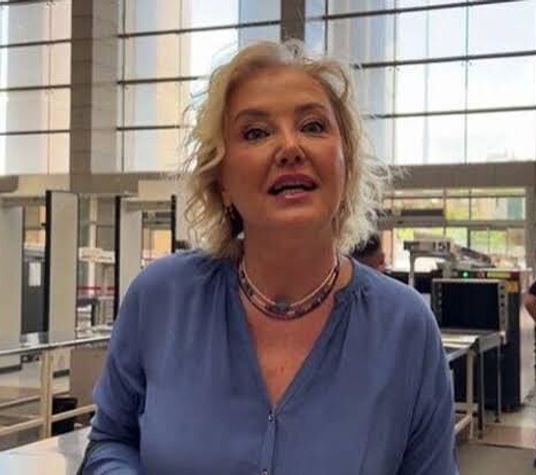 İzmir paylaşımı sonrası Berna Laçin gözaltına alındı: Evinde arama yapılıyor
