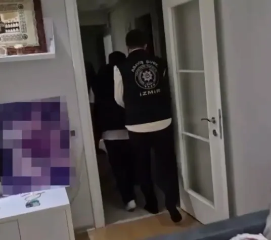 İzmir’de 74 adrese operasyon: 164 aranan kişi yakalandı