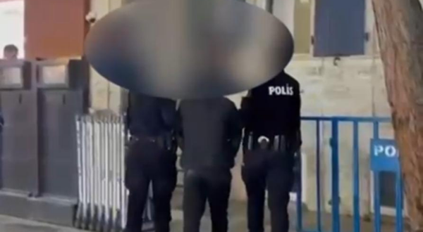 17 yıl 7 ay hapis cezası bulunan şüpheli Karşıyaka’da yakalandı