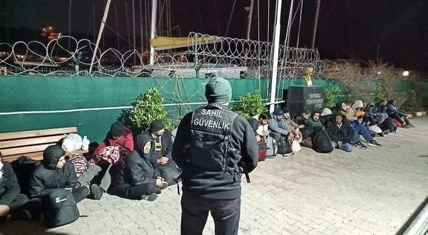 Seferihisar’da 28 düzensiz göçmen yakalandı