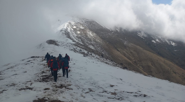Kayıp amatör dağcı Bozdağ’da sığındığı bağ evinde sağ olarak bulundu