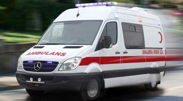 Ödemiş'te yaşanan kazada anne ve bebeği yaralandı