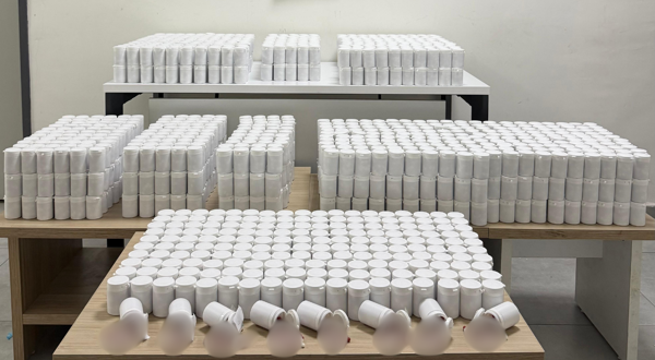 Bayraklı’da yasaklı maddeye büyük darbe: 102 bin hap ele geçirildi