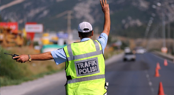 İzmirde trafik düzenlemesi sonrası ihlallerde düşüş