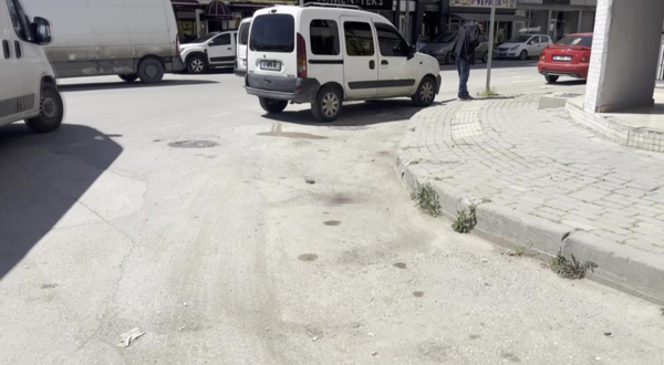 TikTok canlı yayını sırasında genç kadının yüzünü bıçakladı