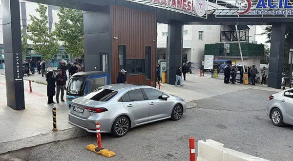 İzmir’de feci iş kazası: Metal parçanın isabet ettiği işçi hayatını kaybetti