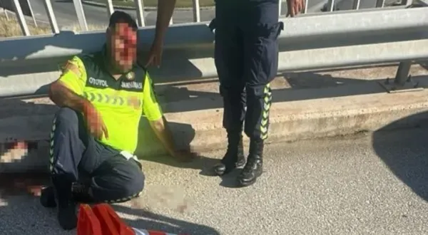 Çeşme Otoyolu’nda feci kaza! Tırın çarptığı uzman çavuş mucize eseri kurtuldu