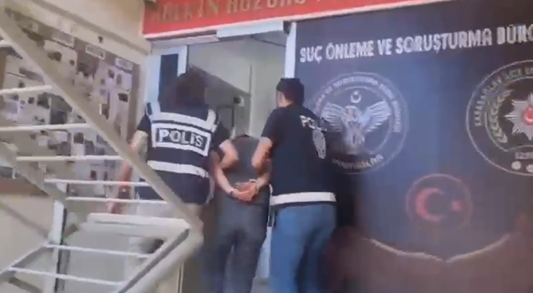 Karabağlar’da uyuşturucu hükümlüsü yakalandı: 18 yıl hapis cezasıyla aranıyordu