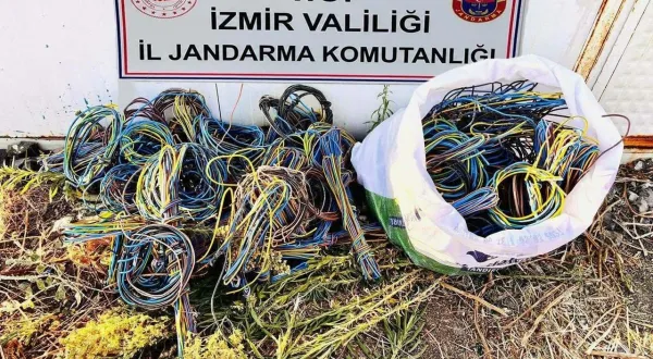 Aliağa’da kablo hırsızlığına suçüstü: 7 olayın failleri yakalandı