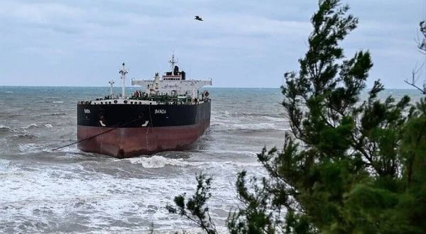 Karadeniz’de Banda gemisi karaya oturdu: 6 Türk personelin durumu açıklandı