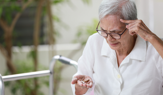 Alzheimer’a karşı tüketilmesi gereken besinler