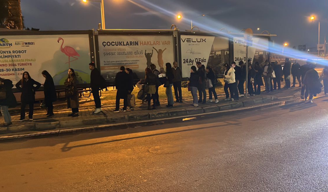 İzmir’de otobüs çilesi bitmek bilmiyor