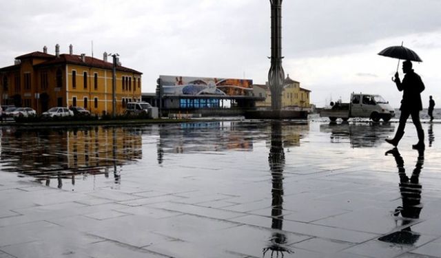 İzmir'e sağanak yağış uyarısı: Planı olanlar hemen okusun!