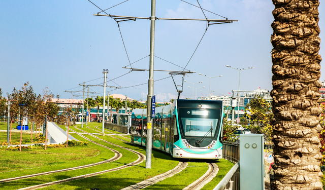 İzmir 16 Kasım tramvay seferleri