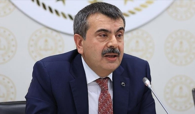 Bakan Tekin duyurdu: Milli Takım marşını öğrenciler mi yazacak?