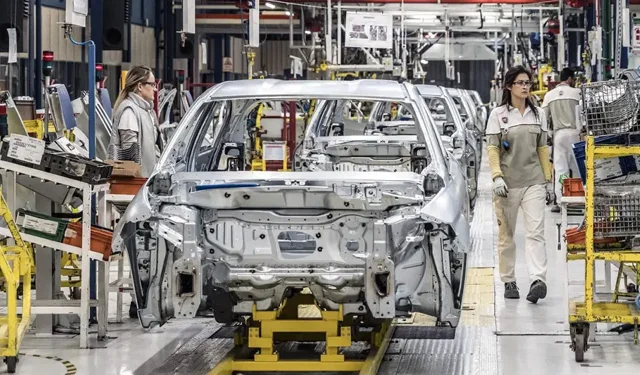 İsveçli otomotiv devi Türkiye’de üretimi durdurma kararı aldı